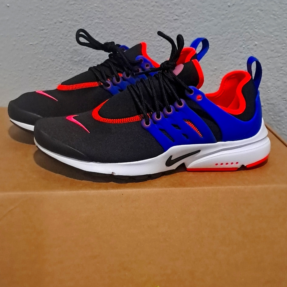 Nike  womens Air presto size 8